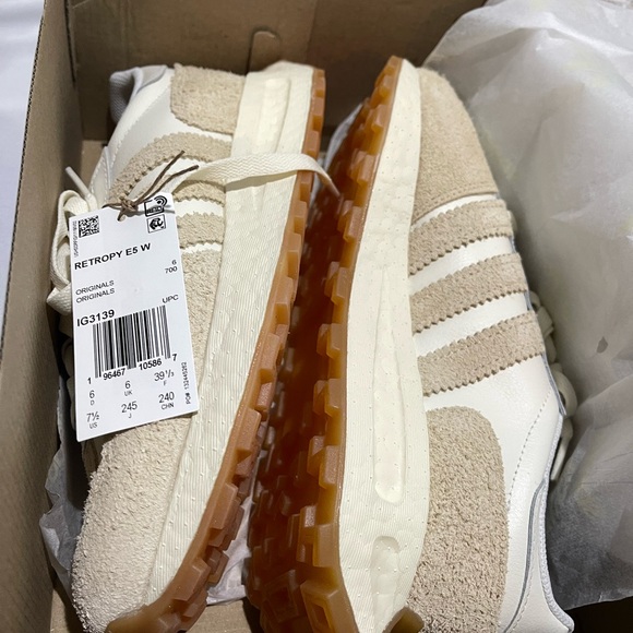 RETROPY E5 SHOES Off White / Sand Strata / Gum - Picture 15 of 17